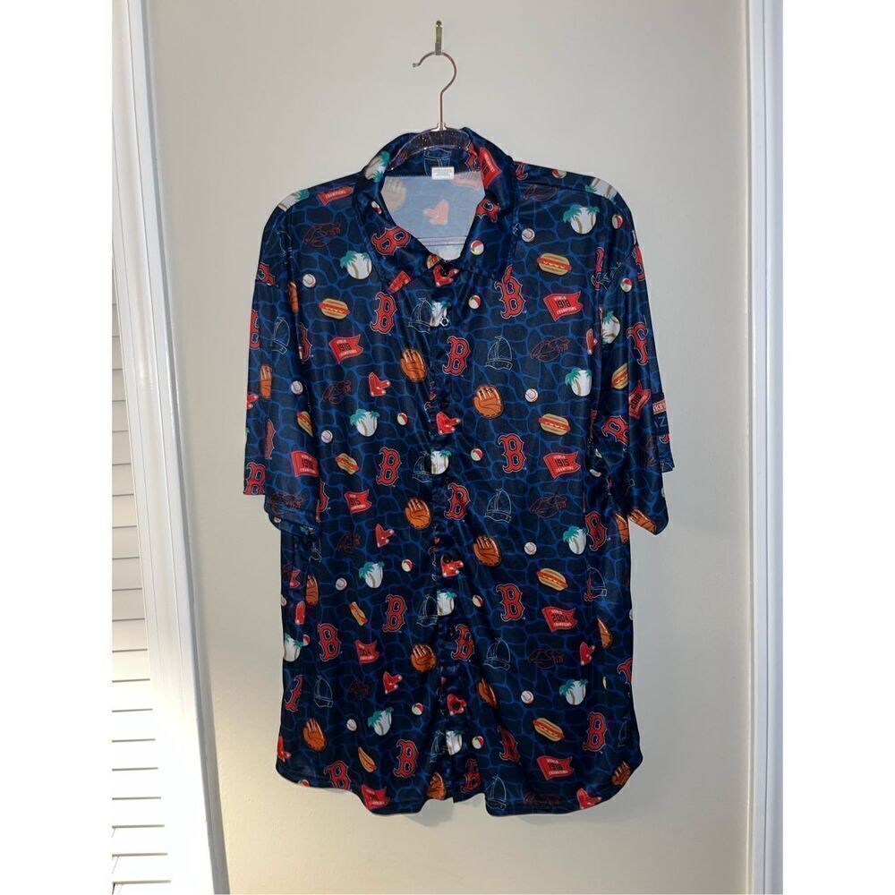 Boston Red Sox Shirt Mens XL Button Up Hawaiin Baseball Gloves Hotdogs Short Sle
